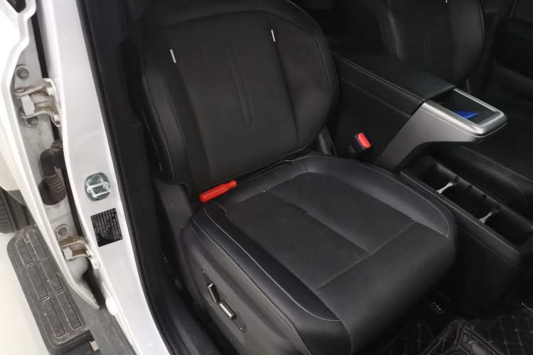 Used iCAR V23 2025 401 Two-Wheel Drive Intelligent Driving Version Right Front Seat