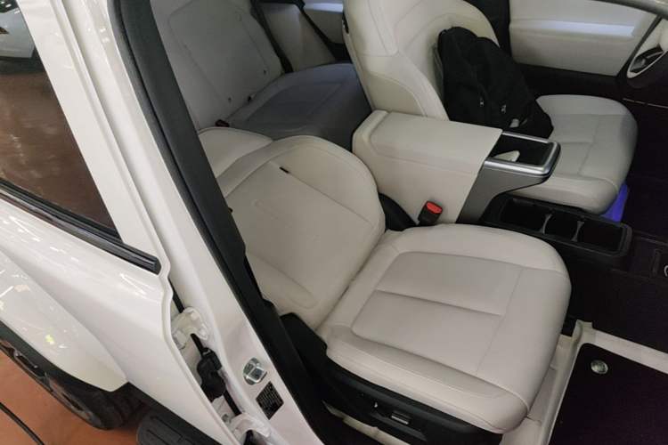 Used iCAR V23 2025 501 Four-Wheel Drive Intelligent Driving Version Right Front Seat