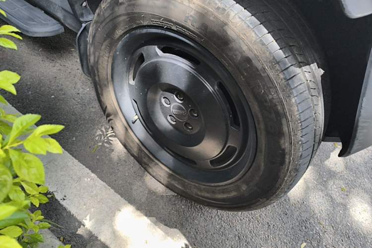 Used iCAR V23 2025 401 Two-Wheel Drive Intelligent Driving Version Right Front Wheel Hub