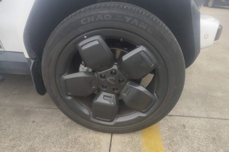 Used iCAR V23 2025 501 Four-Wheel Drive Intelligent Driving Version Right Front Wheel Hub