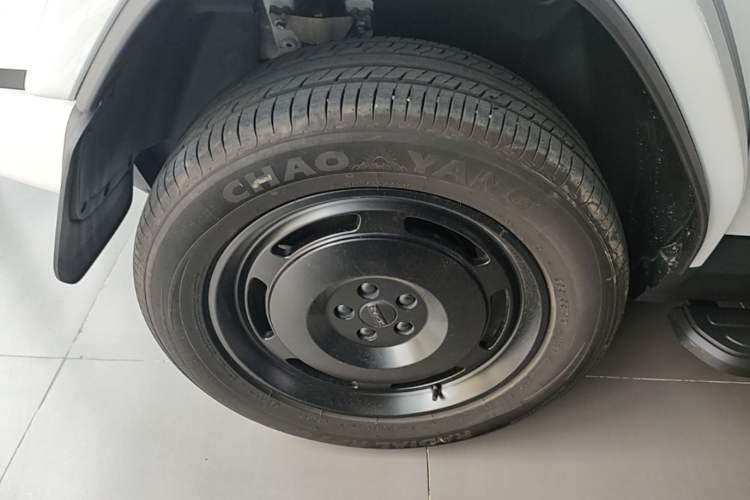 Used iCAR V23 2025 401 Two-Wheel Drive Intelligent Driving Version Right Rear Wheel Hub
