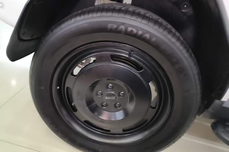 Used iCAR V23 2025 401 Two-Wheel Drive Intelligent Driving Version Right Rear Wheel Hub