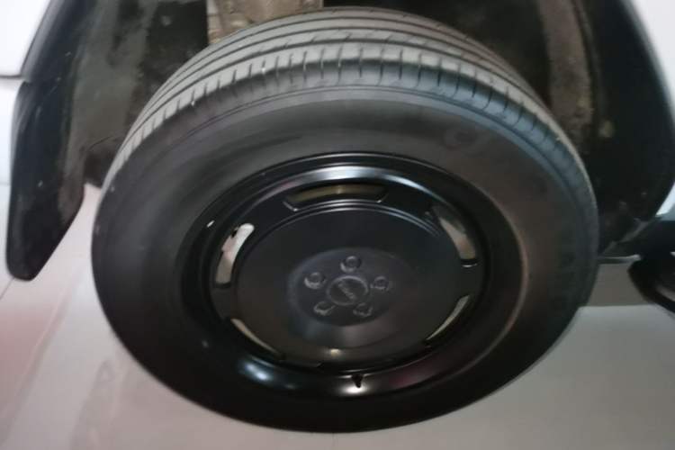 Used iCAR V23 2025 401 Two-Wheel Drive Advanced Edition Right Rear Wheel Hub