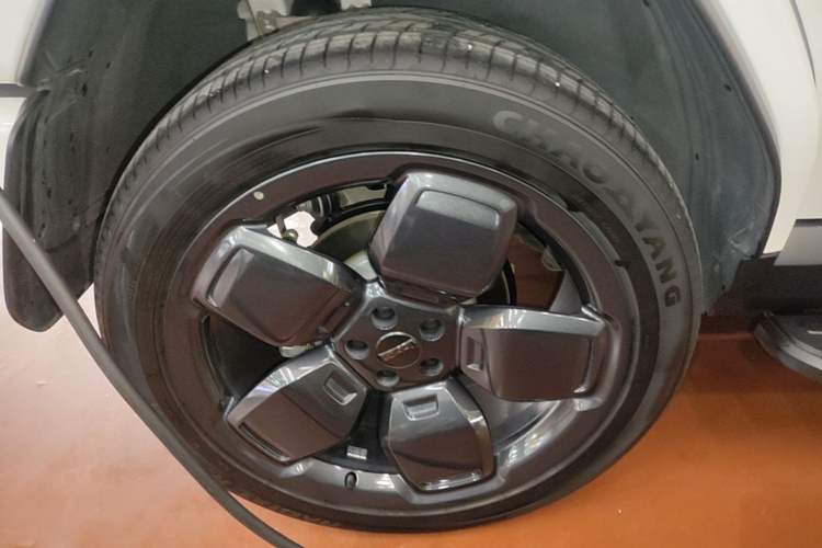 Used iCAR V23 2025 501 Four-Wheel Drive Intelligent Driving Version Right Rear Wheel Hub