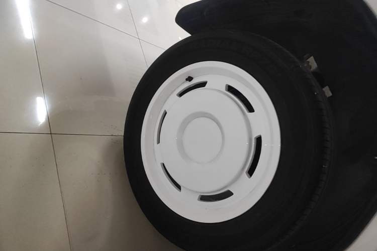 Used iCAR V23 2025 401 Two-Wheel Drive Intelligent Driving Version Right Rear Wheel Hub