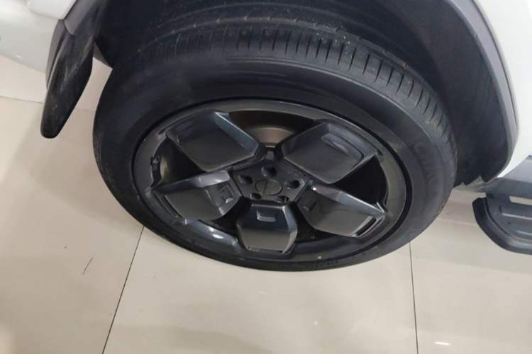 Used iCAR V23 2025 501 Four-Wheel Drive Intelligent Driving Version Right Rear Wheel Hub