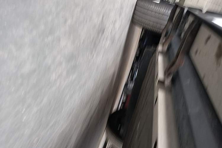 Used iCAR V23 2025 550 Two-Wheel Drive Intelligent Driving Version Right Side Sill
