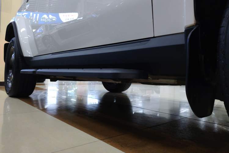 Used iCAR V23 2025 401 Two-Wheel Drive Intelligent Driving Version Right Side Sill