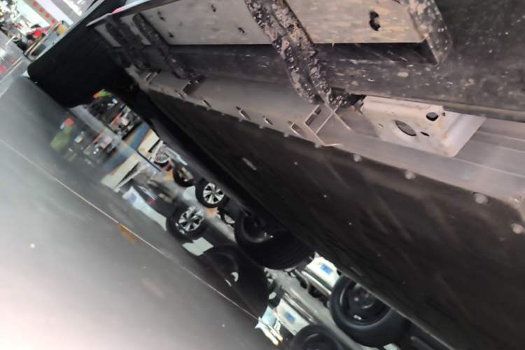 Used iCAR V23 2025 501 Four-Wheel Drive Intelligent Driving Version Right Side Sill