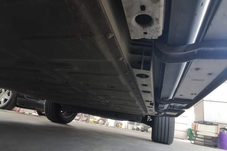 Used iCAR V23 2025 401 Two-Wheel Drive Intelligent Driving Version Right Side Sill