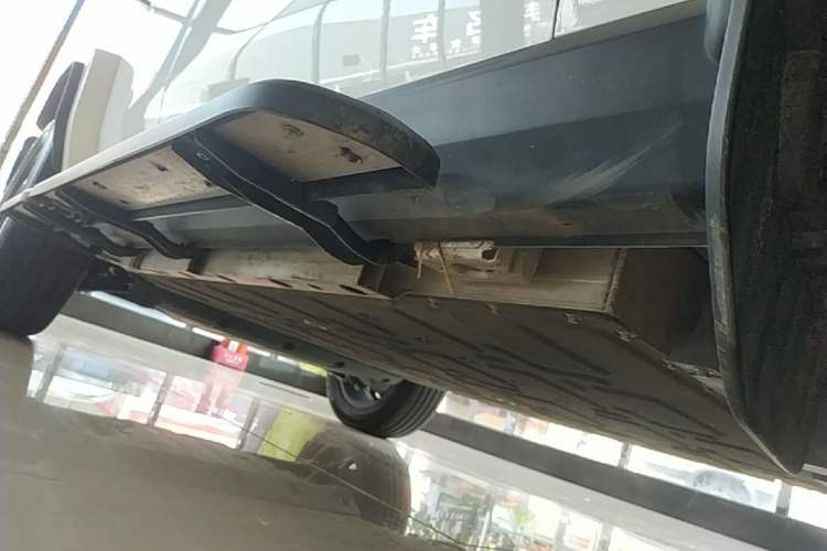 Used iCAR V23 2025 401 Two-Wheel Drive Intelligent Driving Version Right Side Sill