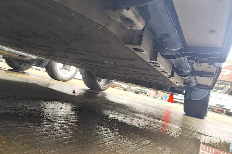 Used iCAR V23 2025 501 Four-Wheel Drive Intelligent Driving Version Right Side Sill