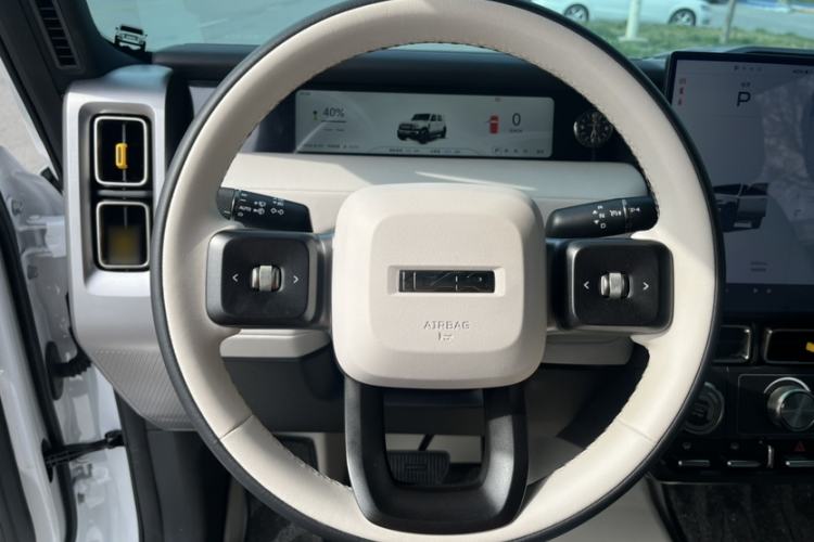 Used iCAR V23 2025 501 Four-Wheel Drive Intelligent Driving Version Steering Wheel