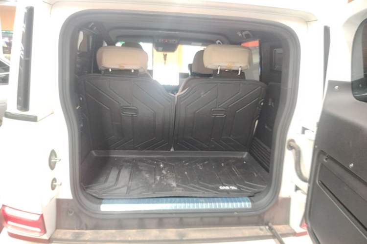 Used iCAR V23 2025 501 Four-Wheel Drive Advanced Version Trunk