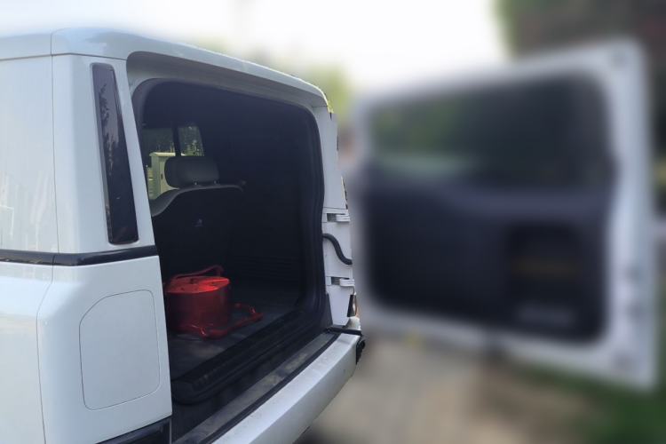 Used iCAR V23 2025 401 Two-Wheel Drive Intelligent Driving Version Trunk