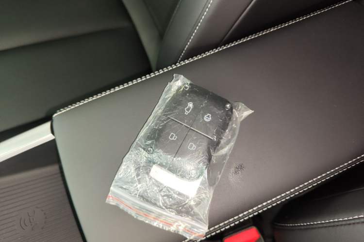 Used iCAR V23 2025 401 Two-Wheel Drive Intelligent Driving Version Vehicle Key