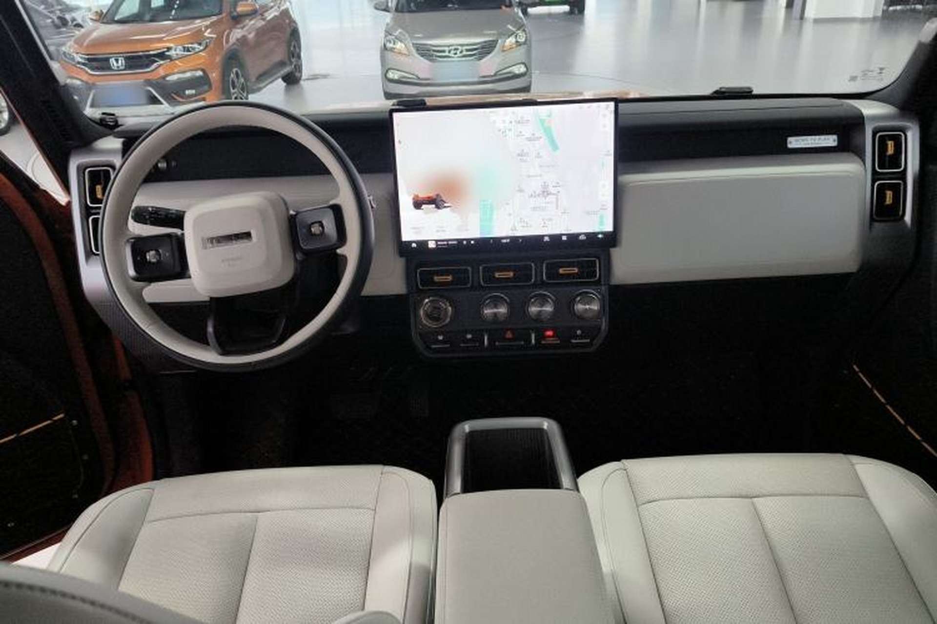 Used iCAR V23 2025 501 Four-Wheel Drive Intelligent Driving Version Center Console