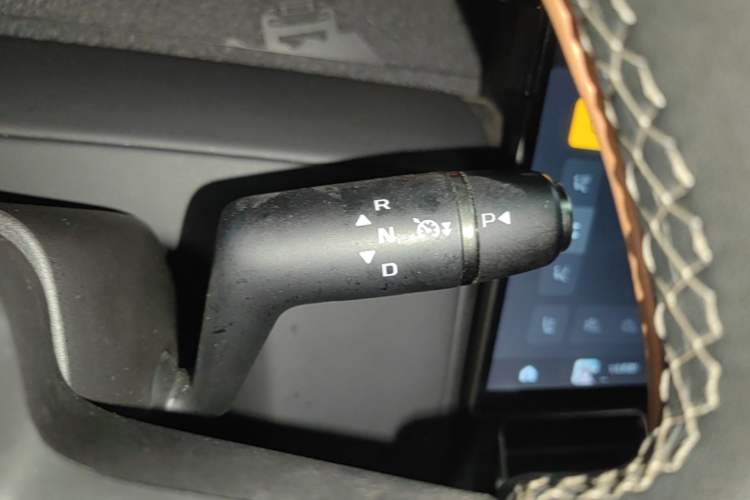 Used iCAR V23 2025 401 Two-Wheel Drive Advanced Edition Gear Lever