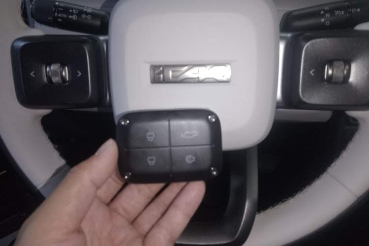 Used iCAR V23 2025 401 Two-Wheel Drive Intelligent Driving Version Interior 1