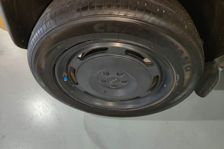 Used iCAR V23 2025 401 Two-Wheel Drive Advanced Edition Left Front Wheel Hub