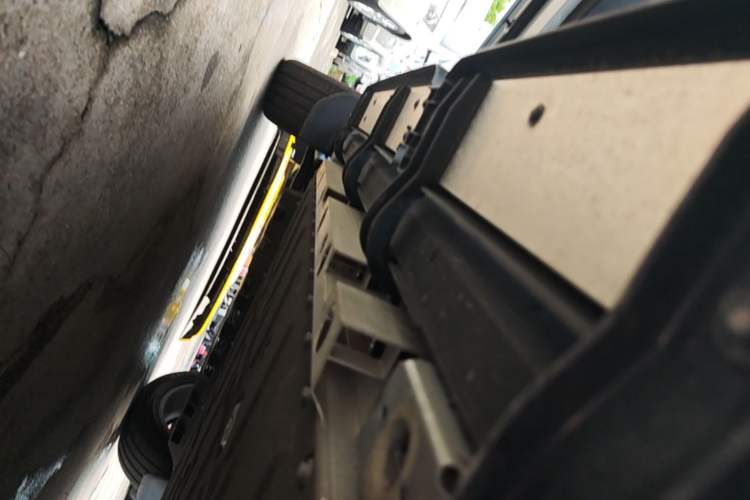Used iCAR V23 2025 401 Two-Wheel Drive Advanced Edition Left Side Sill