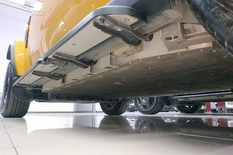 Used iCAR V23 2025 401 Two-Wheel Drive Advanced Edition Left Side Sill