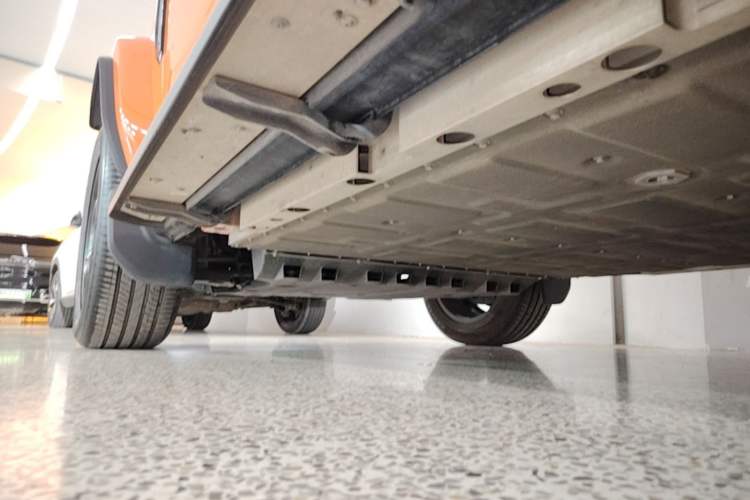 Used iCAR V23 2025 401 Two-Wheel Drive Intelligent Driving Version Left Side Sill