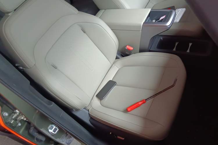Used iCAR V23 2025 501 Four-Wheel Drive Intelligent Driving Version Right Front Seat