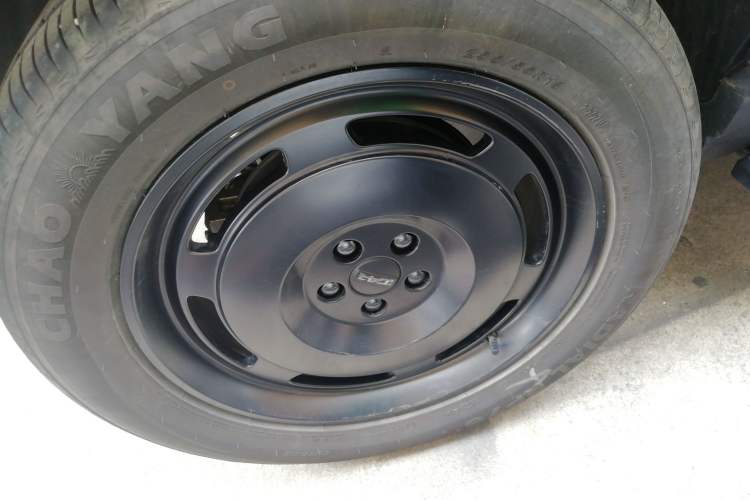Used iCAR V23 2025 401 Two-Wheel Drive Intelligent Driving Version Right Rear Wheel Hub