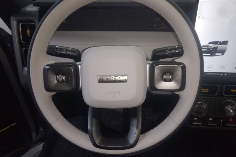 Used iCAR V23 2025 401 Two-Wheel Drive Intelligent Driving Version Steering Wheel