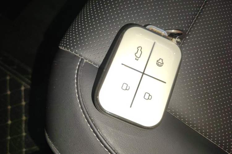 Used iCAR V23 2025 401 Two-Wheel Drive Advanced Edition Vehicle Key