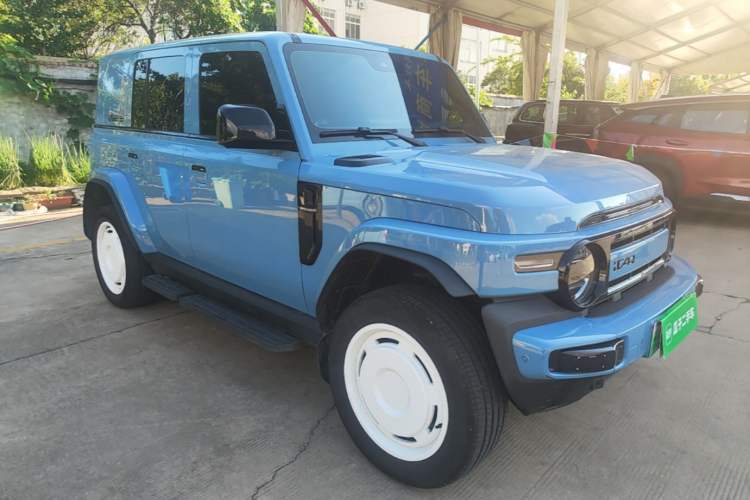 Used iCAR V23 2026 Model 401 Two-Wheel Drive Super Sports Edition Front Right 45 Deg