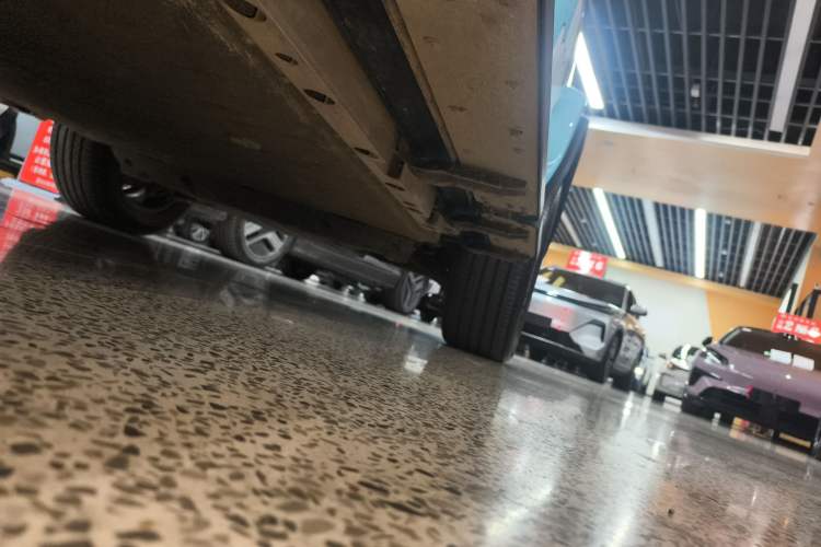 Used iCAR V23 2026 Model 550 Two-Wheel Drive Super Sports Edition Left Side Sill