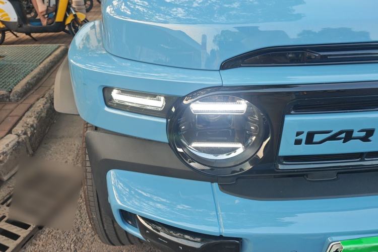 Used iCAR V23 2026 Model 401 Two-Wheel Drive Super Sports Edition Right Front Headlight