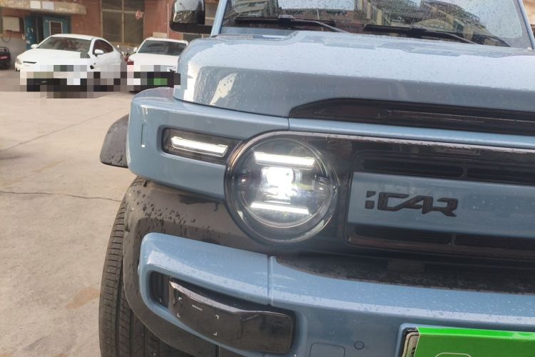 Used iCAR V23 2026 Model 401 Two-Wheel Drive Super Sports Edition Right Front Headlight