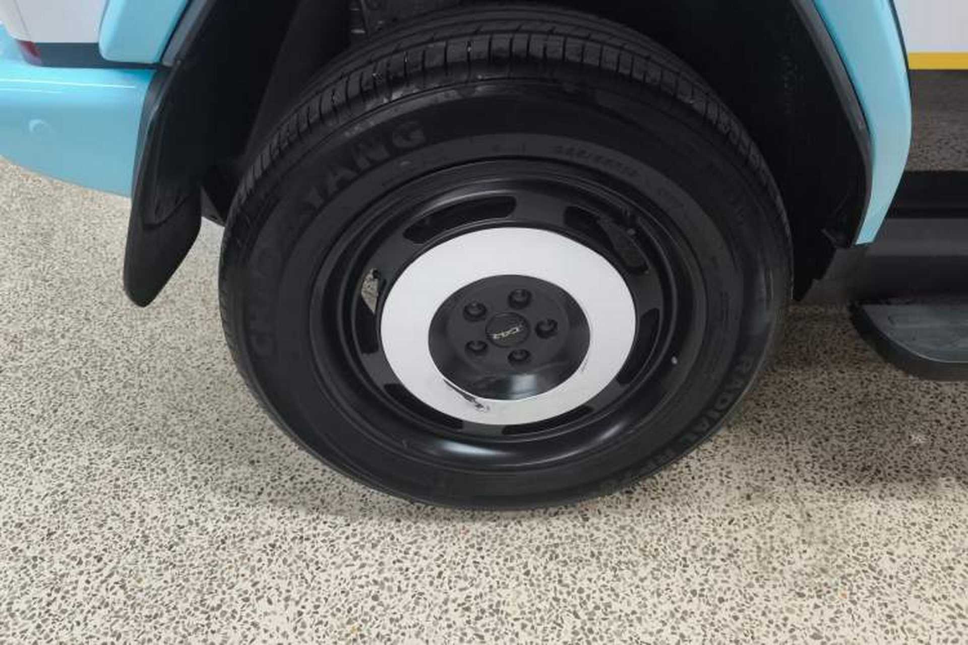 Used iCAR V23 2026 Model 550 Two-Wheel Drive Super Sports Edition Right Rear Wheel Hub