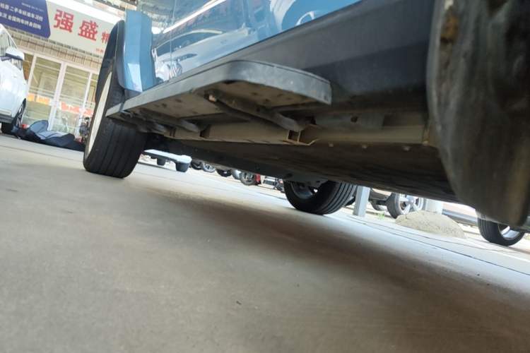 Used iCAR V23 2026 Model 401 Two-Wheel Drive Super Sports Edition Right Side Sill