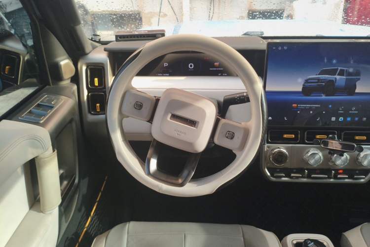 Used iCAR V23 2026 Model 401 Two-Wheel Drive Super Sports Edition Steering Wheel