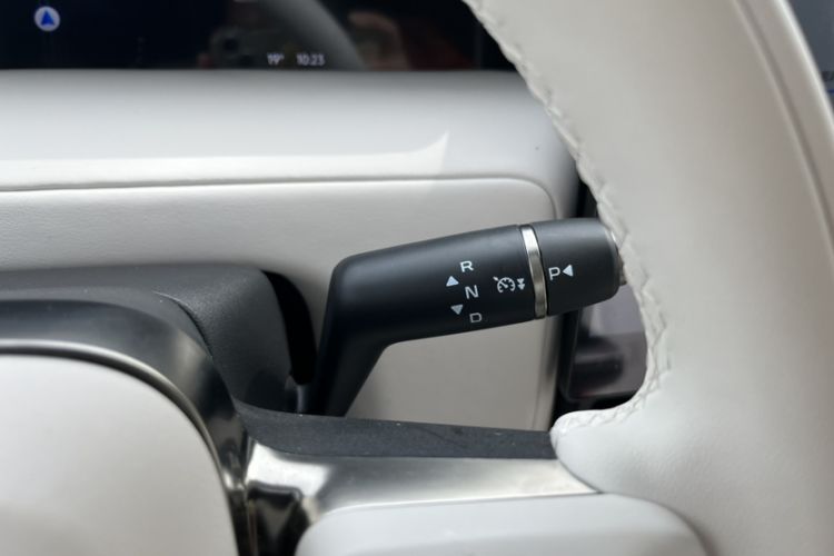 Used iCAR V23 2026 Model 401 Two-Wheel Drive Super Sports Edition Gear Lever