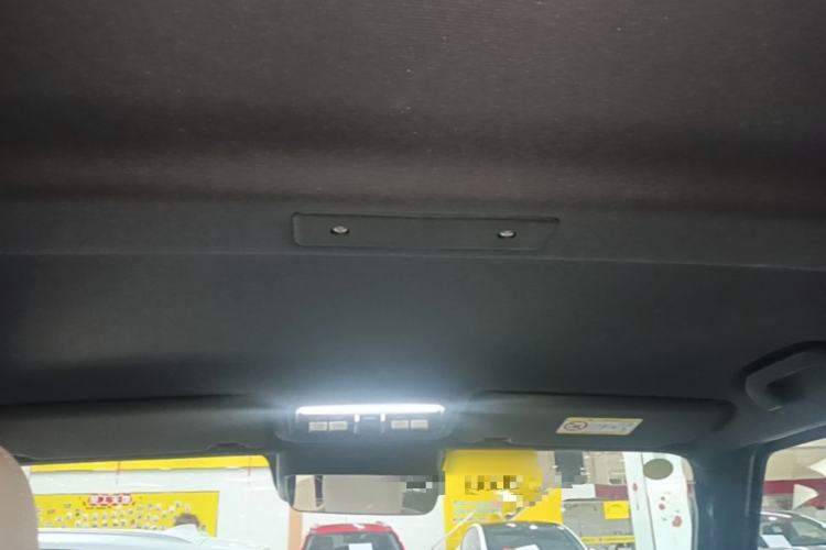 Used iCAR V23 2026 Model 550 Two-Wheel Drive Super Sports Edition Headliner