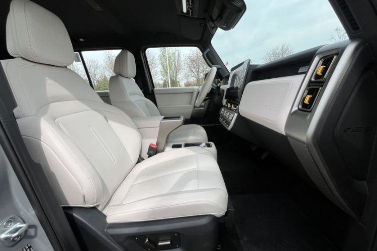 Used iCAR V23 2026 Model 401 Two-Wheel Drive Super Sports Edition Interior 12