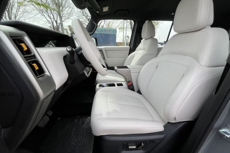 Used iCAR V23 2026 Model 401 Two-Wheel Drive Super Sports Edition Interior 7