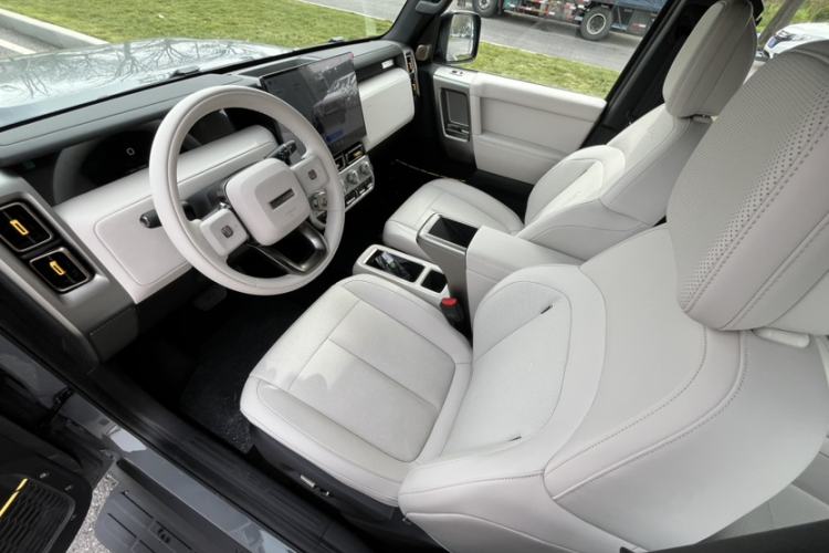 Used iCAR V23 2026 Model 401 Two-Wheel Drive Super Sports Edition Interior 8