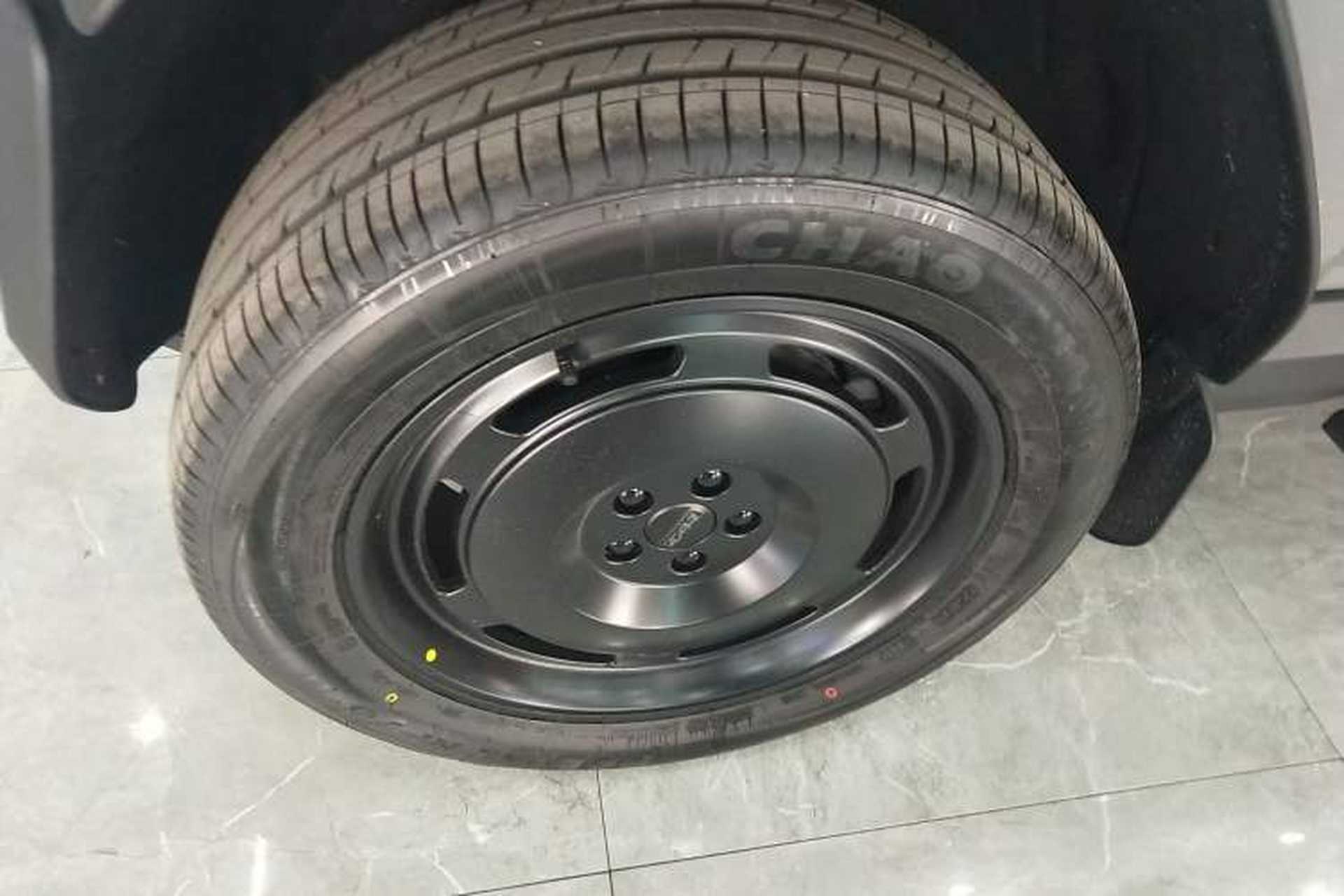 Used iCAR V23 2026 Model 401 Two-Wheel Drive Super Sports Edition Left Front Wheel Hub