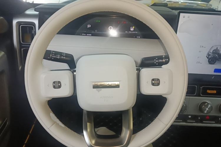 Used iCAR V23 2026 Model 550 Two-Wheel Drive Super Sports Edition Steering Wheel