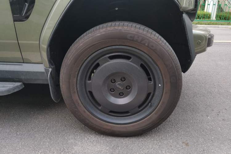 Used iCAR V23 2026 Model 401 Two-Wheel Drive Super Sports Edition Right Front Wheel Hub