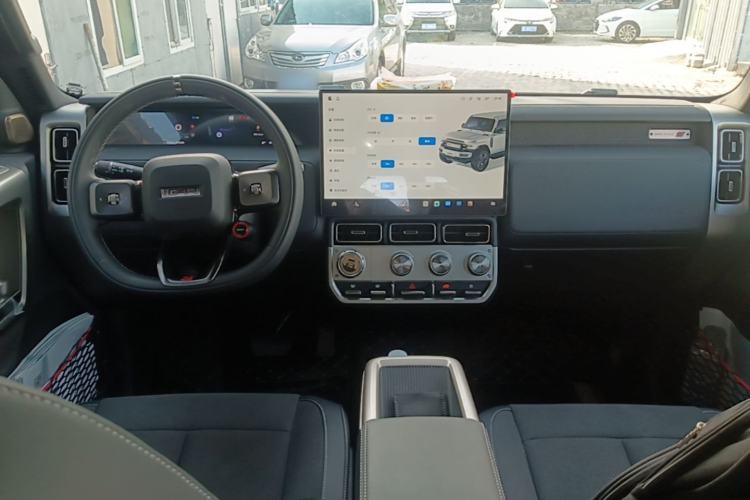 Used iCAR V23 2026 Model V23S 501 Four-Wheel Drive Peak Performance Edition Center Console