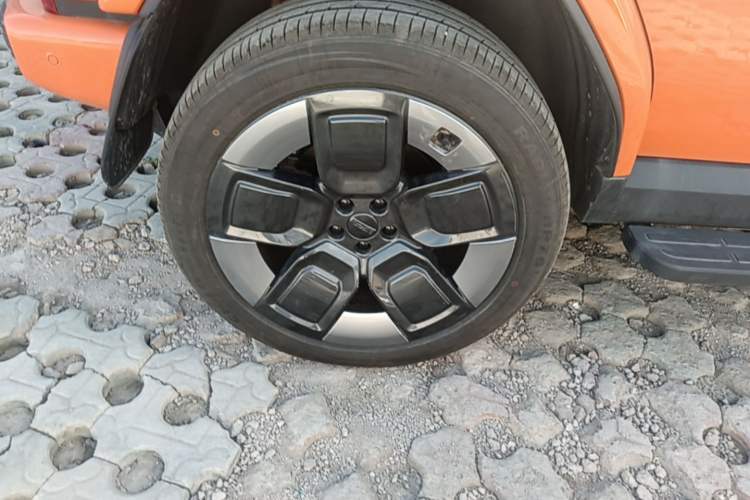 Used iCAR V23 2026 Model V23S 501 Four-Wheel Drive Peak Performance Edition Exterior 5