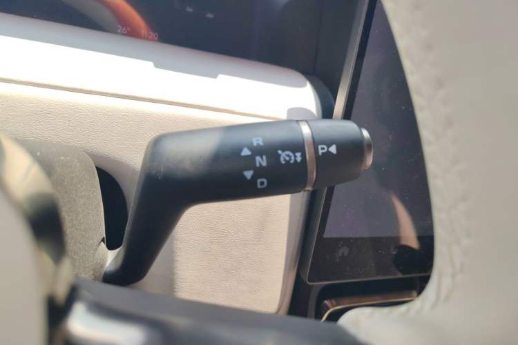 Used iCAR V23 2026 Model V23S 501 Four-Wheel Drive Peak Performance Edition Gear Lever