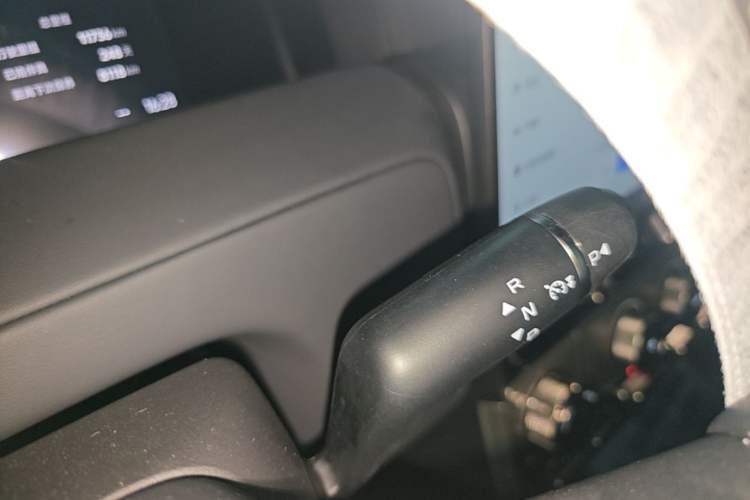 Used iCAR V23 2026 Model V23S 501 Four-Wheel Drive Peak Performance Edition Gear Lever